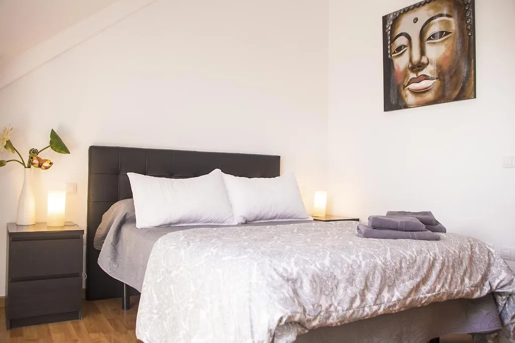 Malaga Dreams City Center Apartment 0*,